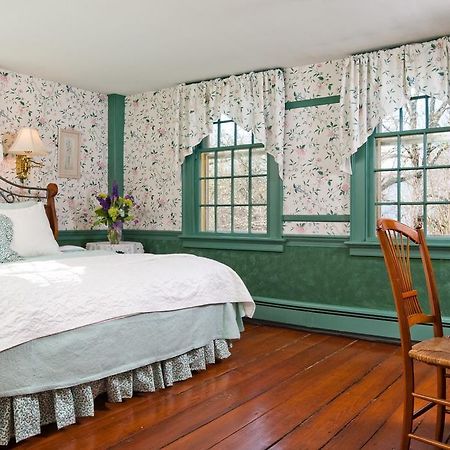 Stonecroft Country Inn Ледьярд-Центр Экстерьер фото